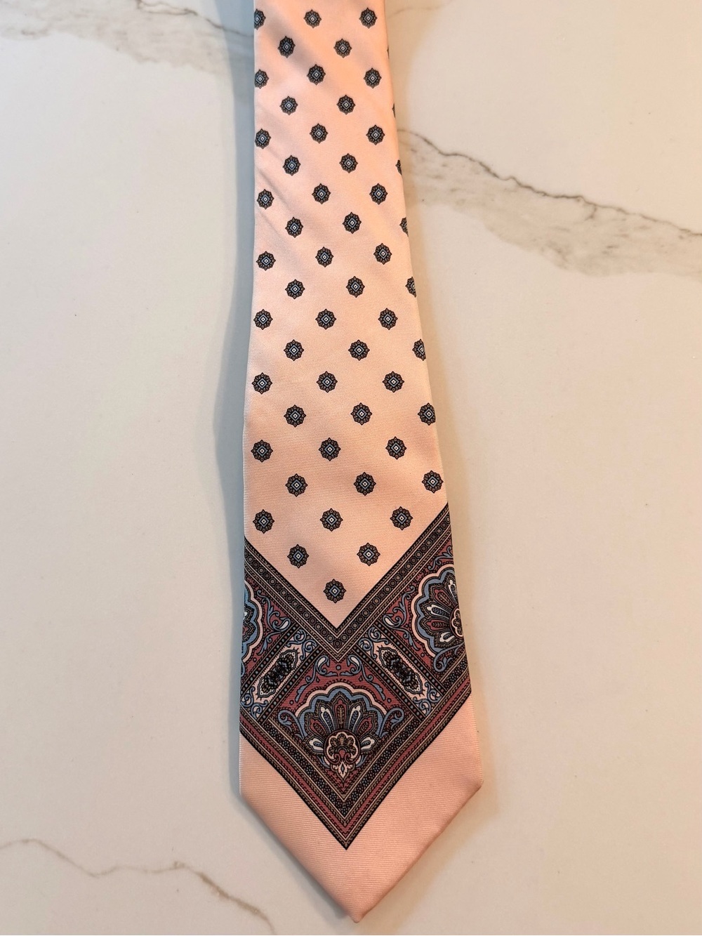 Vintage Christian Dior 100% silk Patterned Tie